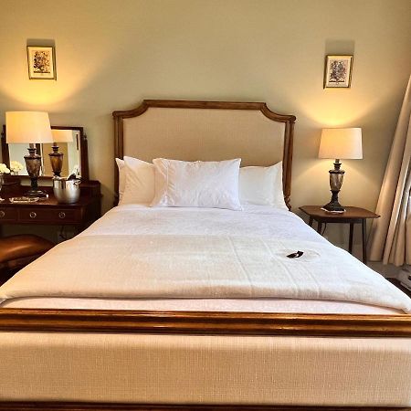 Woodstone Manor Inc. Hotel Sturdies Bay Kültér fotó