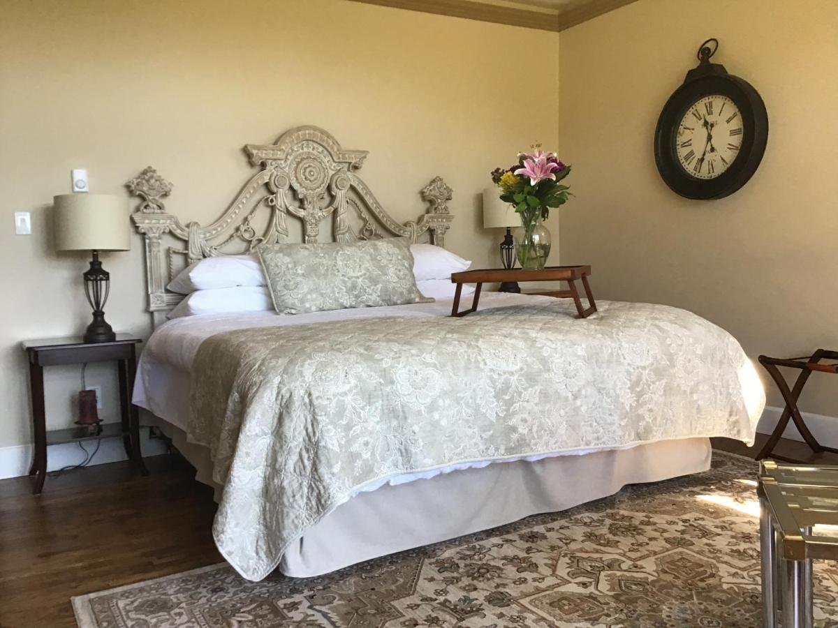 Woodstone Manor Inc. Hotel Sturdies Bay Kültér fotó
